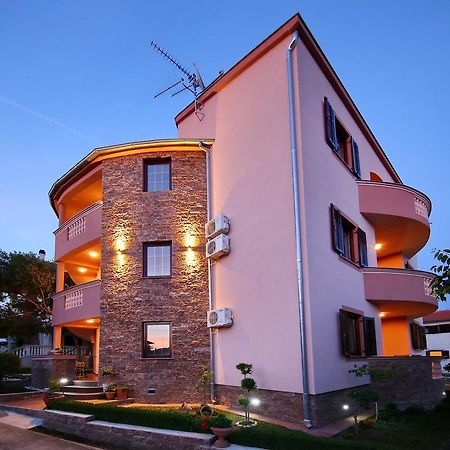 Villa Dalmatino ปาโกชตาเน ภายนอก รูปภาพ