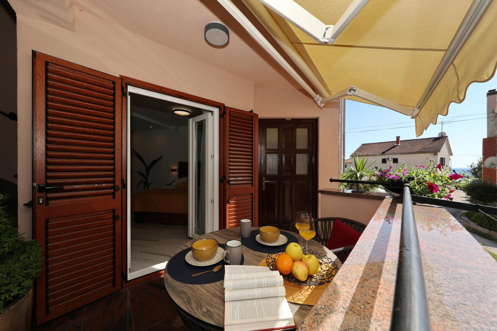 Villa Dalmatino ปาโกชตาเน ภายนอก รูปภาพ