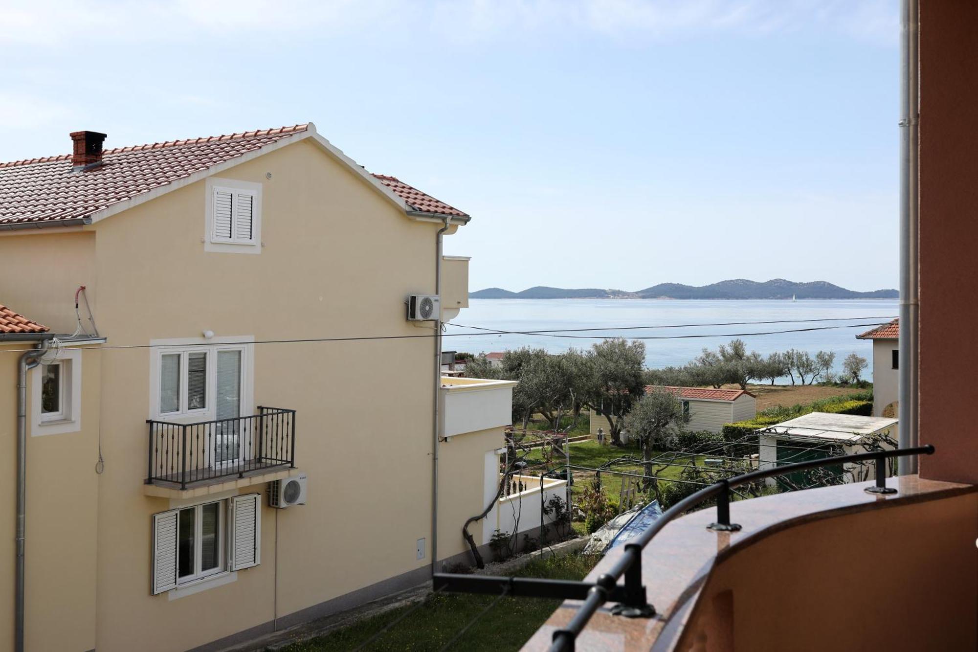 Villa Dalmatino ปาโกชตาเน ภายนอก รูปภาพ