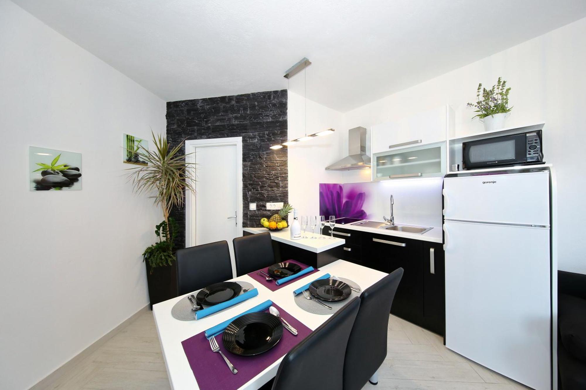 Villa Dalmatino ปาโกชตาเน ภายนอก รูปภาพ